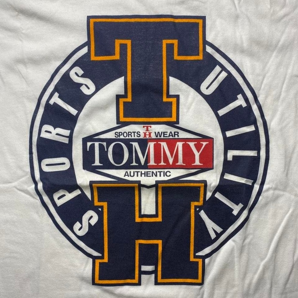 Vintage Tommy Hilfiger T-shirt